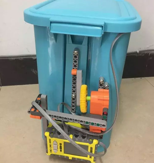 智能果殼箱，智慧出紙機(jī)……孩子們讓生活更智能！